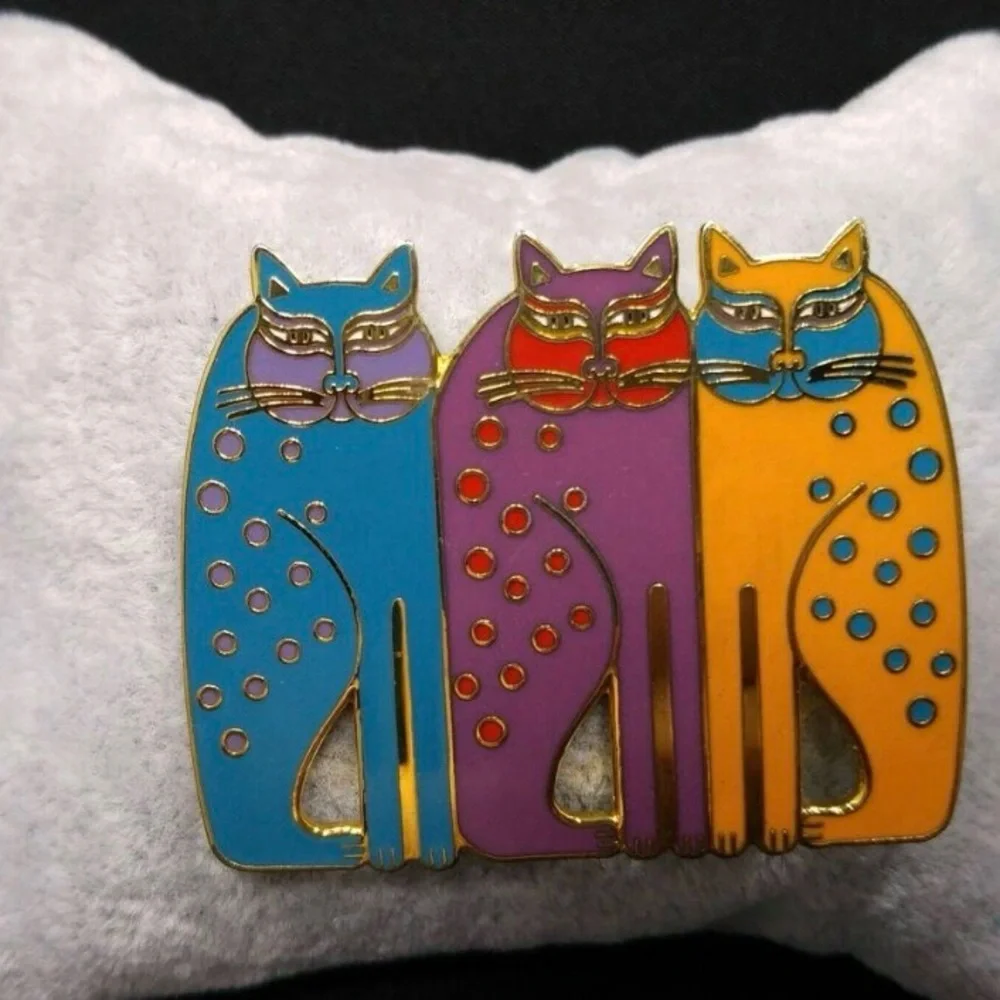 Laurel Burch Siamese Cats Brooch Pin, Gold Plated Cloisonné Enamel vintage 1980’